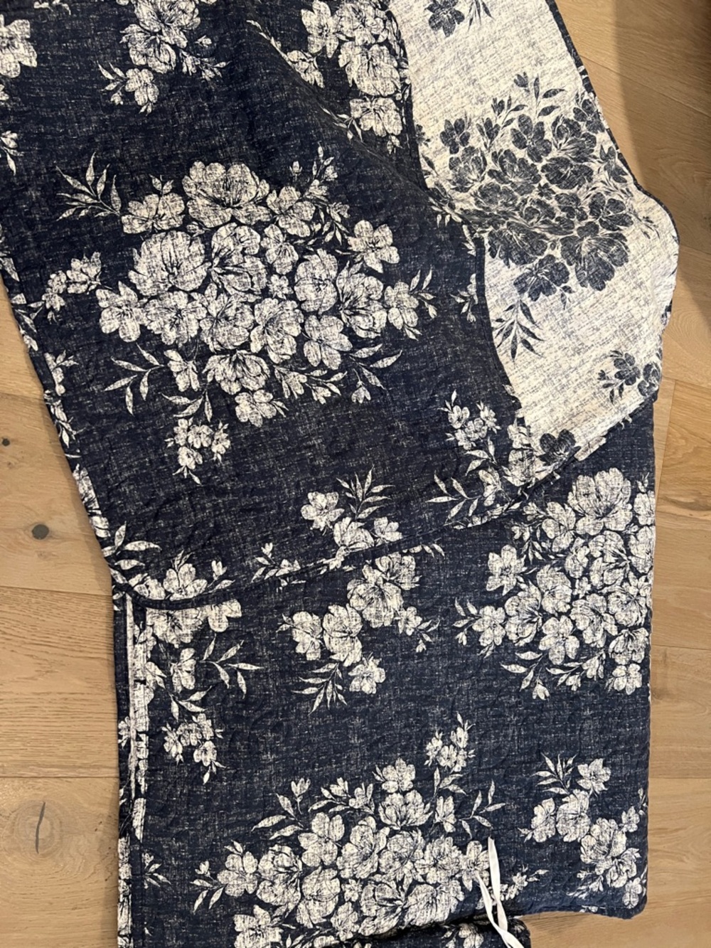 Floral Print Navy and White Lightweight Reversible Comforter Set.